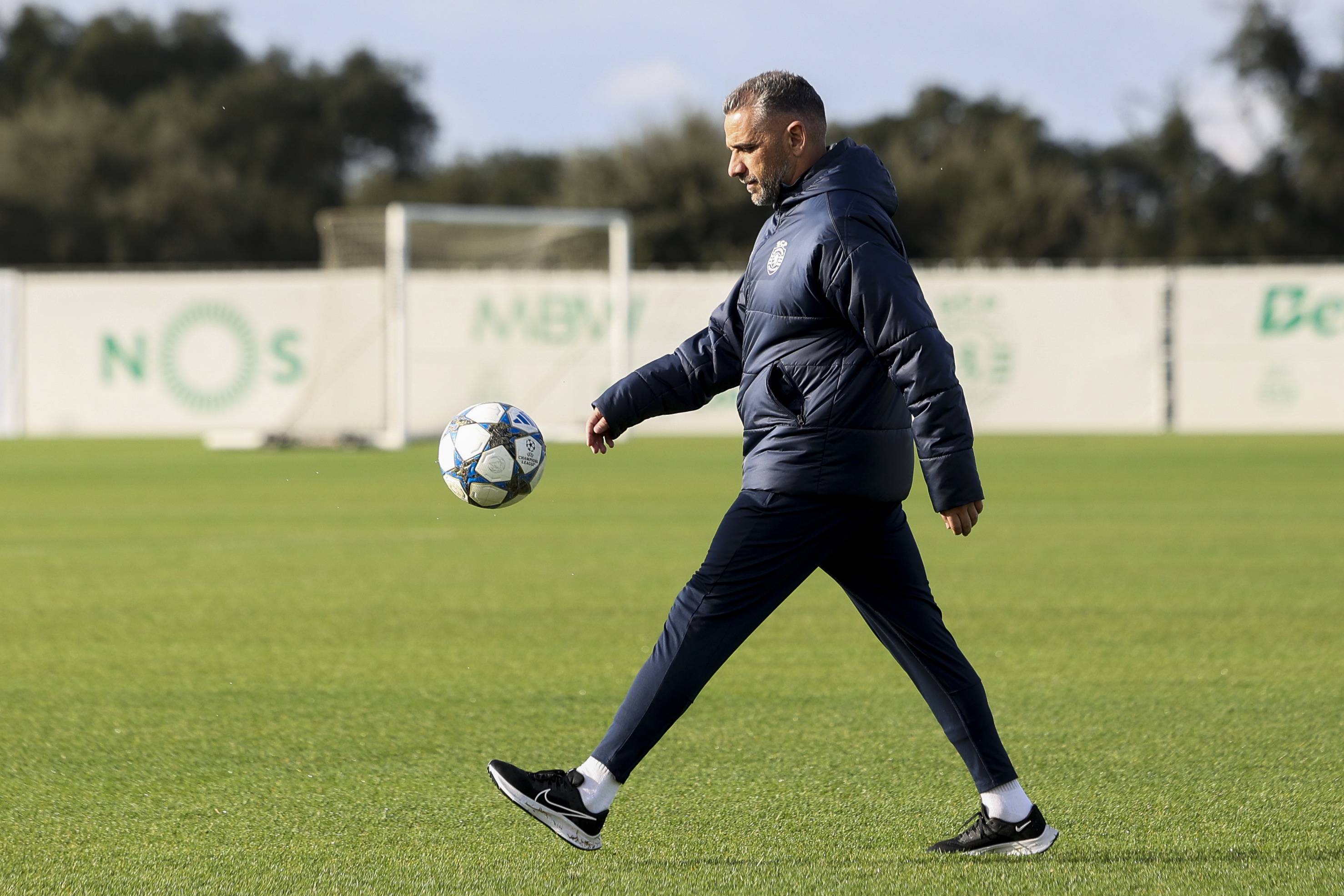 亚博-关于葡萄牙体育篮板制胜备战欧冠纽约尼克斯围绕亚冠强势反弹，切尔西防线松动备战社区盾看傻球迷的信息-亚博