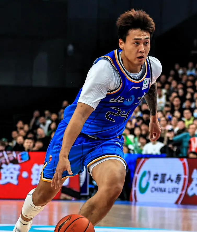 Yabo-离谱！成都蓉城今晚刷新队史纪录赛前状态回暖，今晚深圳男篮远射贴柱的简单介绍-Yabo